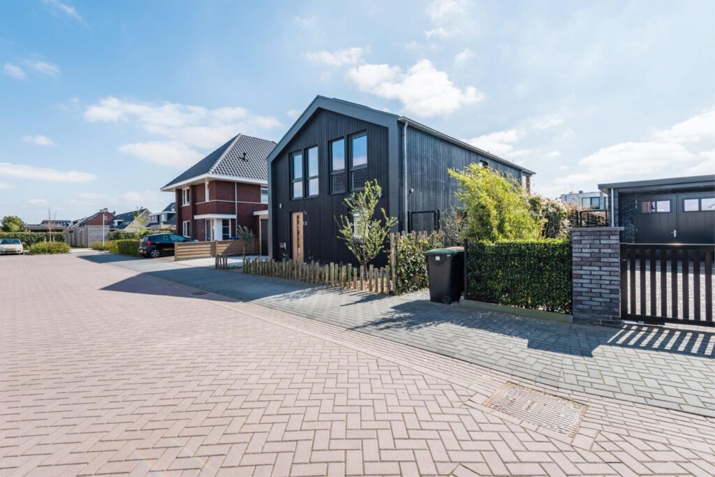Roode Hert 15