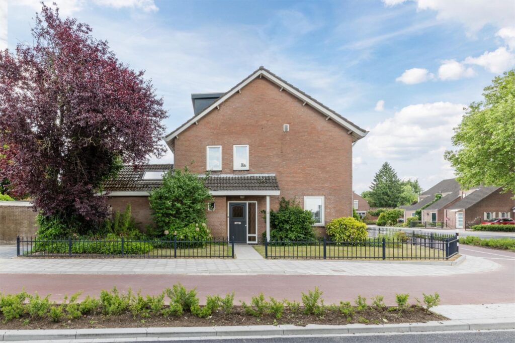 Nieuwe Waalreseweg 2