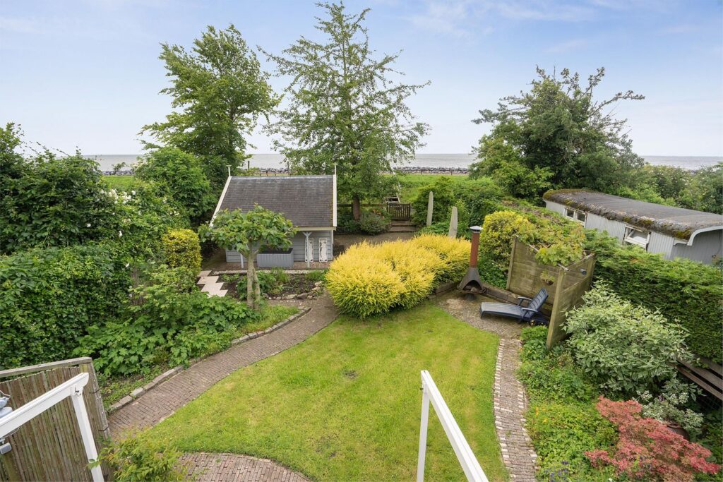 Uitdammer Dorpsstraat 7A