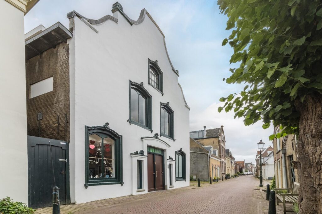 Dorpsstraat 6