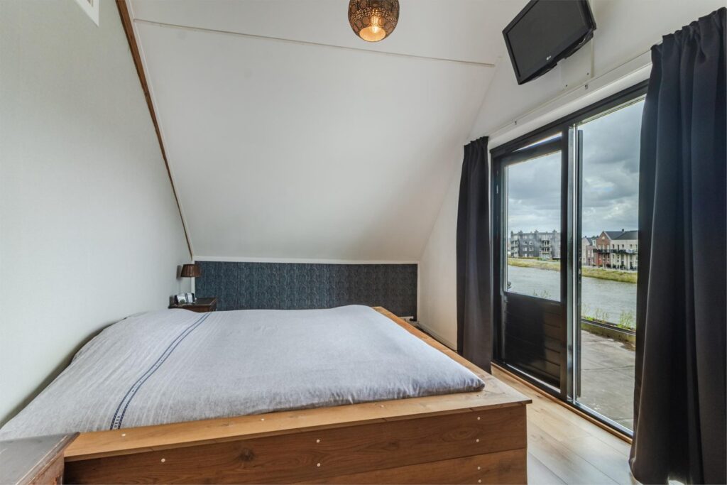 Dorpsstraat 6
