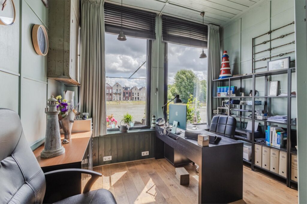 Dorpsstraat 6