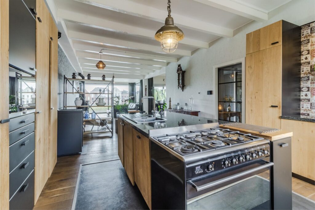 Dorpsstraat 6