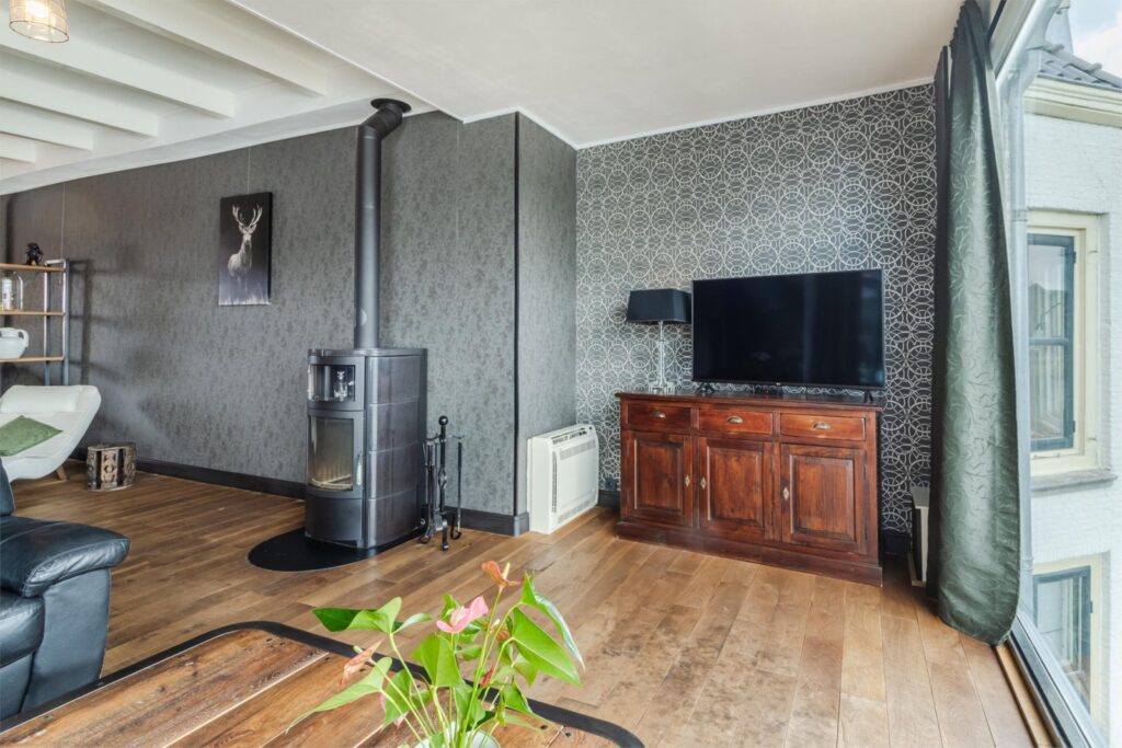 Dorpsstraat 6