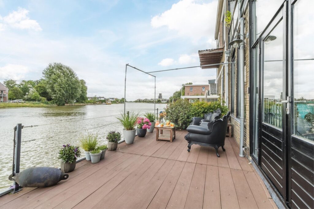 Dorpsstraat 6