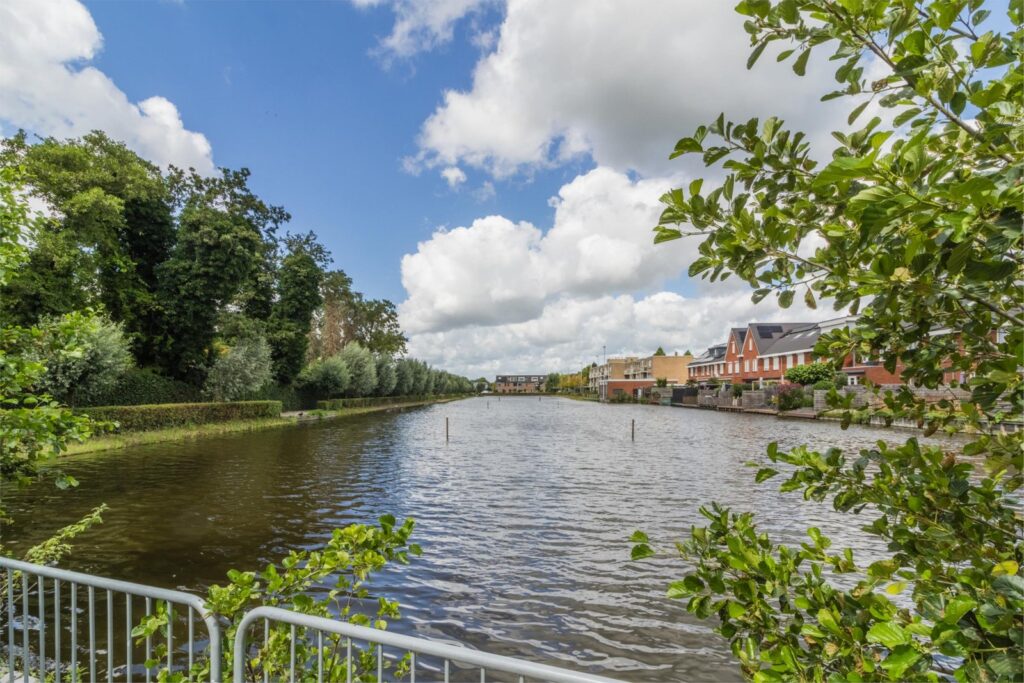 Dorpsstraat 6