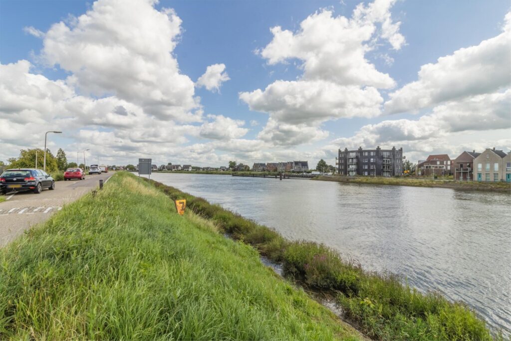 Dorpsstraat 6