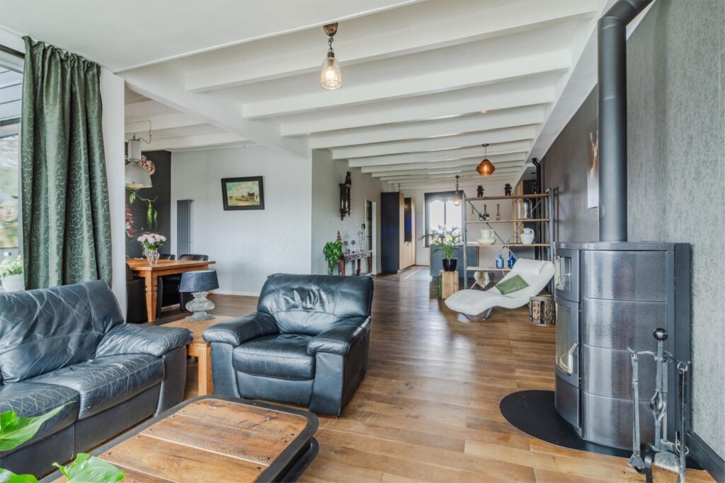 Dorpsstraat 6