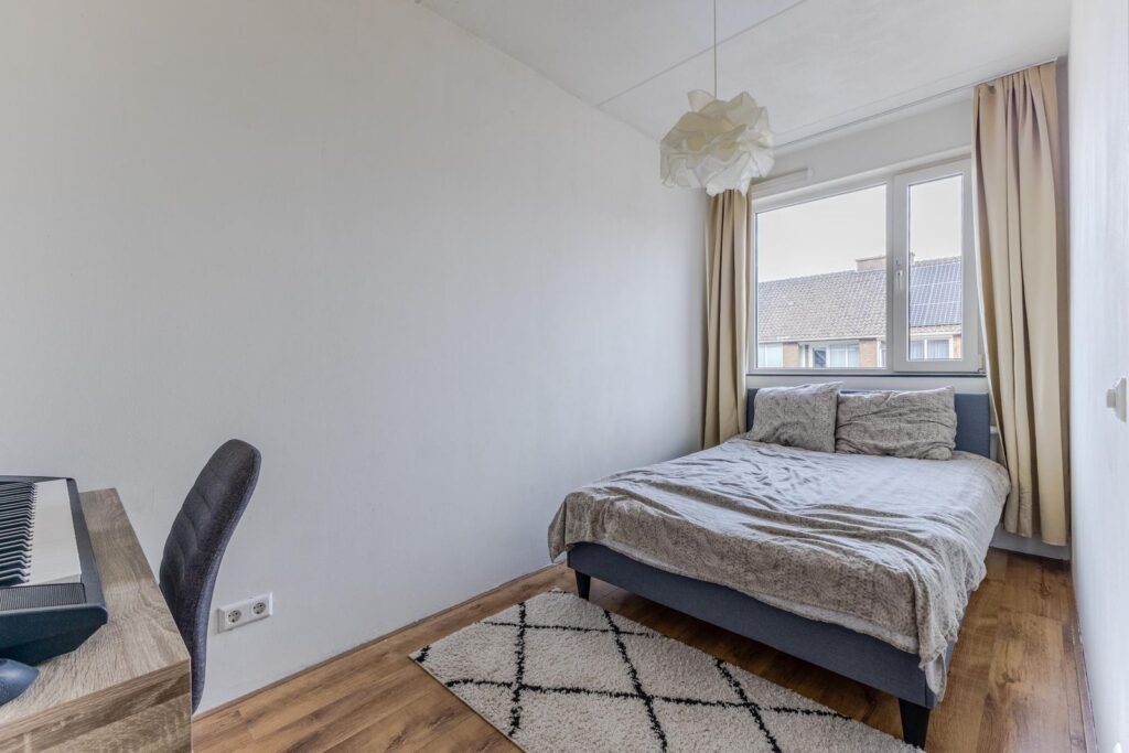 Burgemeester van Roosmalenstraat 6