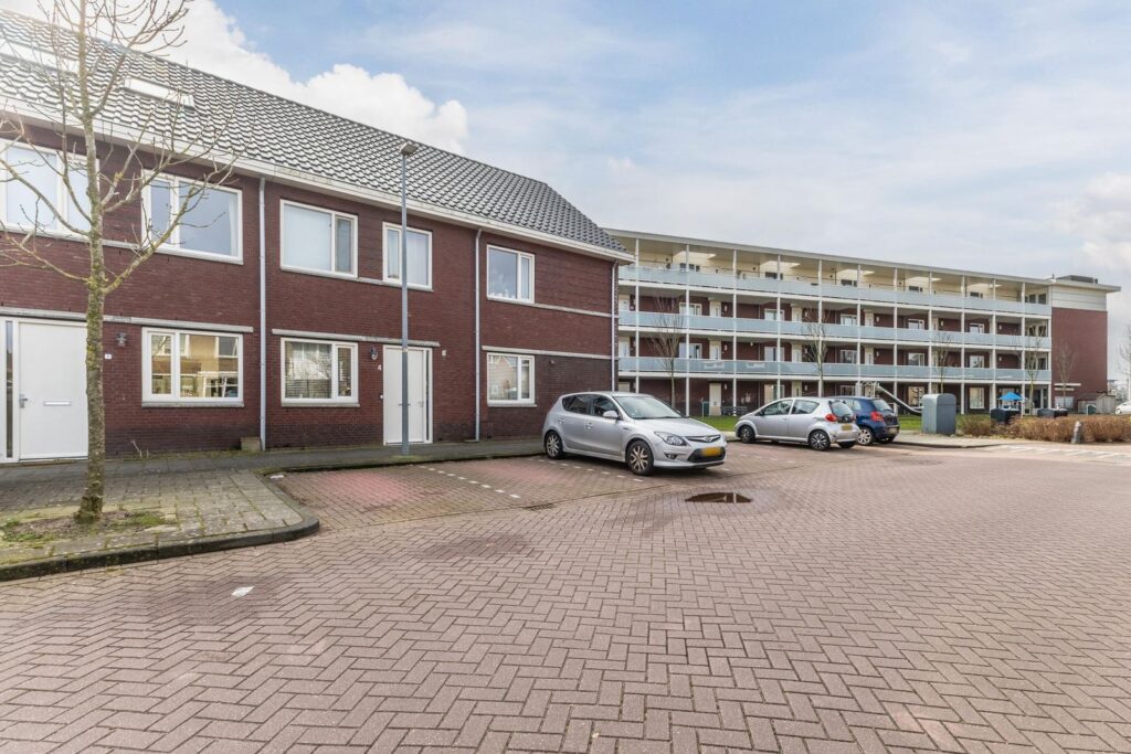 Burgemeester van Roosmalenstraat 6