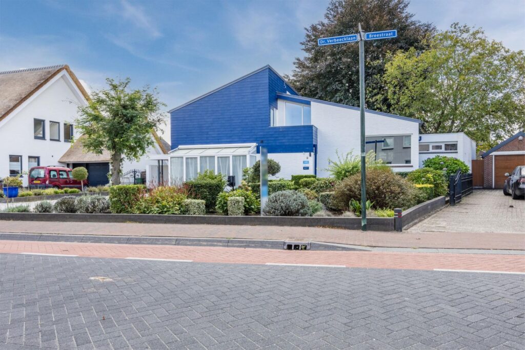 Dokter Verbeecklaan 2