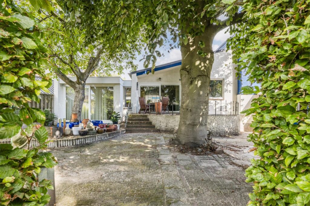 Dokter Verbeecklaan 2