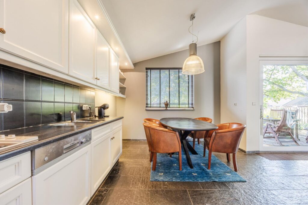 Dokter Verbeecklaan 2