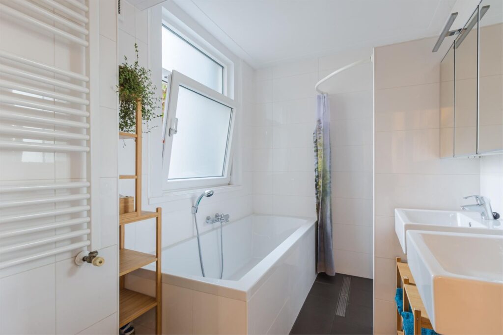 Tolstraat 1252