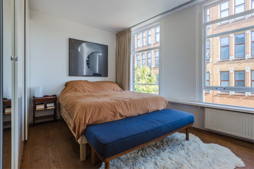 Tolstraat 1252