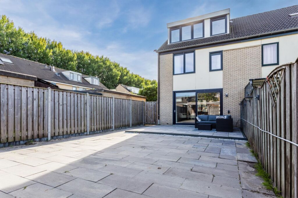 H.J.A. Hovens Grevestraat 2