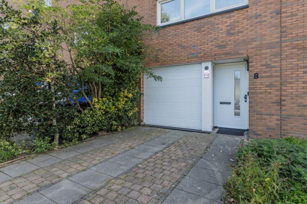 Pontianakstraat 8