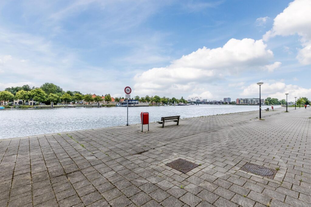 Conradwerf 185