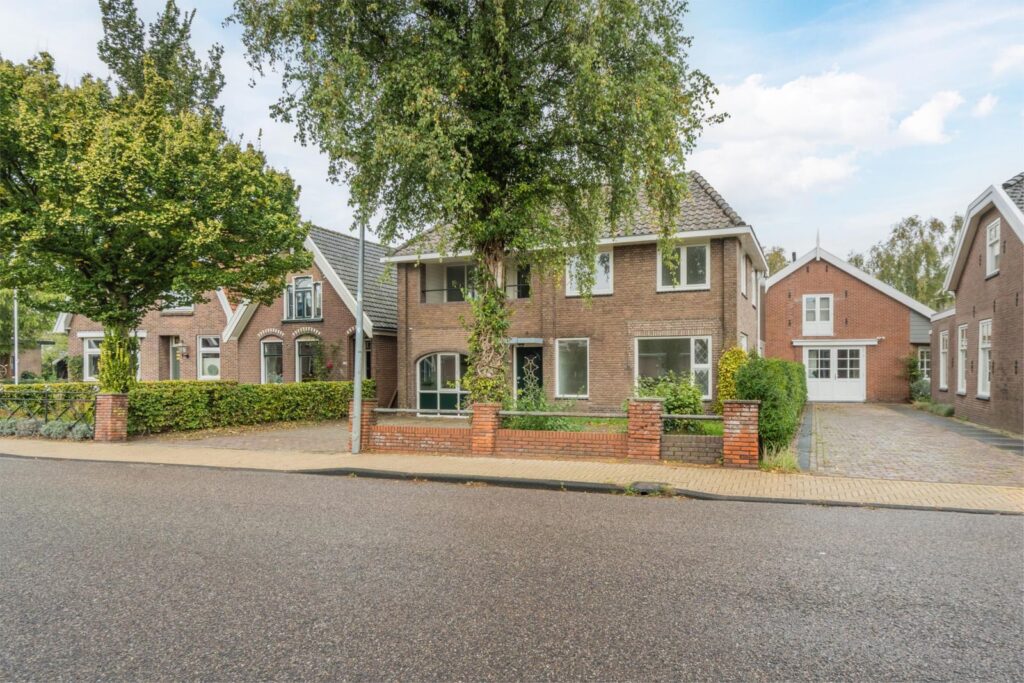 Dorpsstraat 146