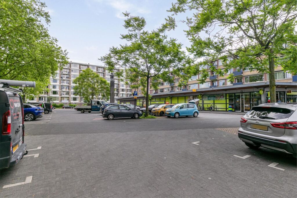 Detmoldstraat 1