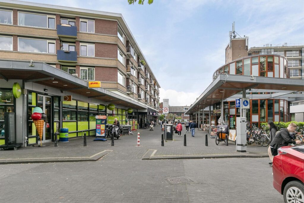 Detmoldstraat 1
