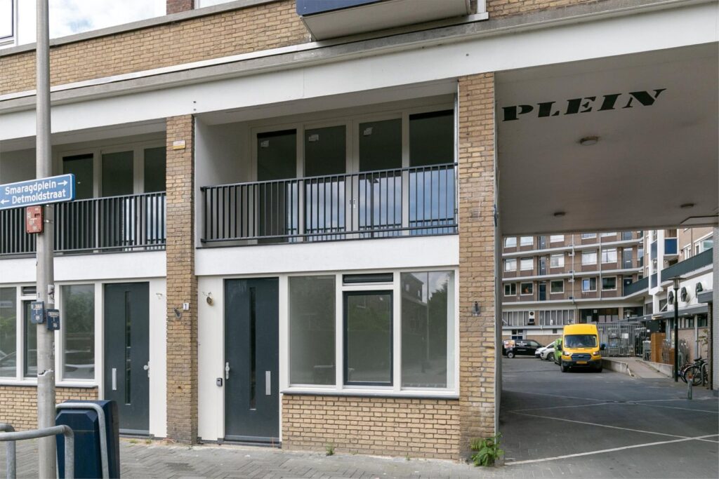 Detmoldstraat 1