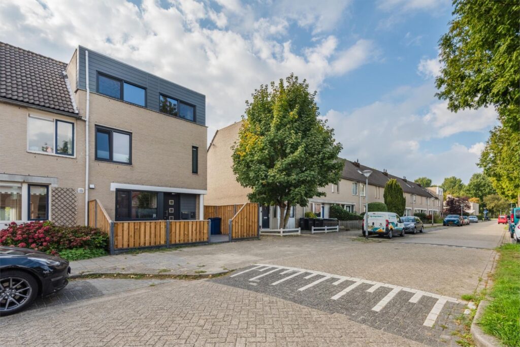 W.M. Dudokstraat 51