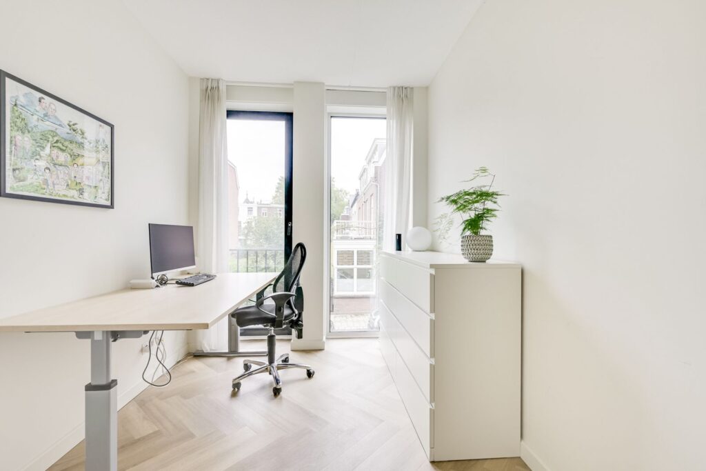 F.C. Dondersstraat 145