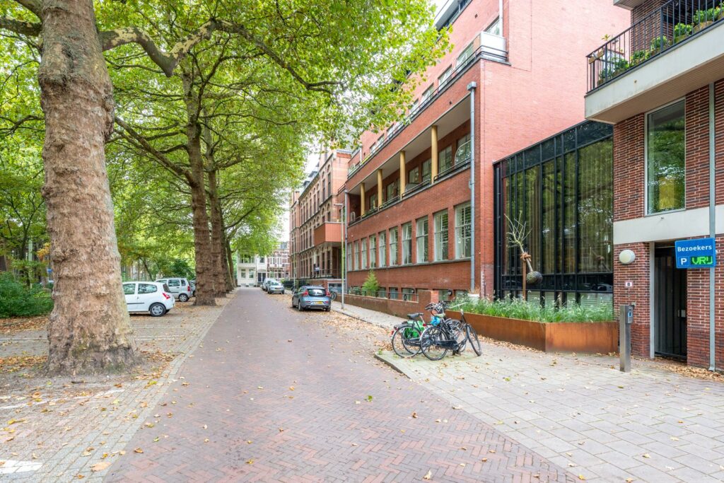 F.C. Dondersstraat 145