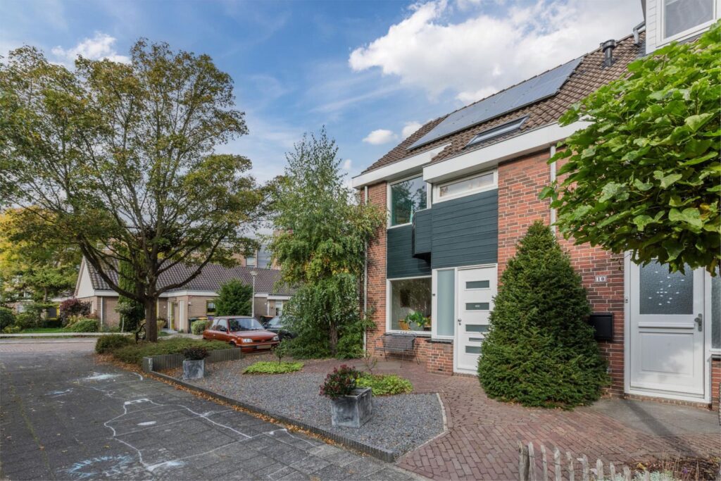 Titus Brandsmastraat 12