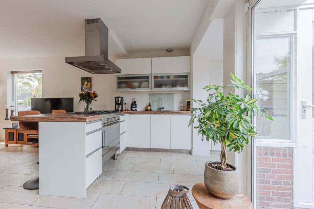 Titus Brandsmastraat 12