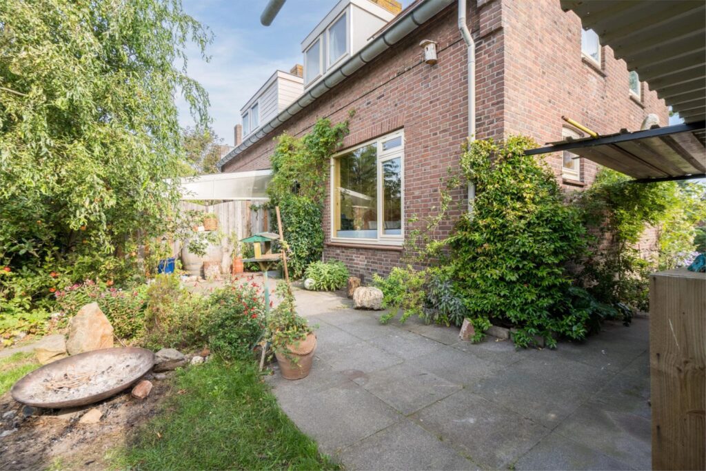 Noordeinde 20