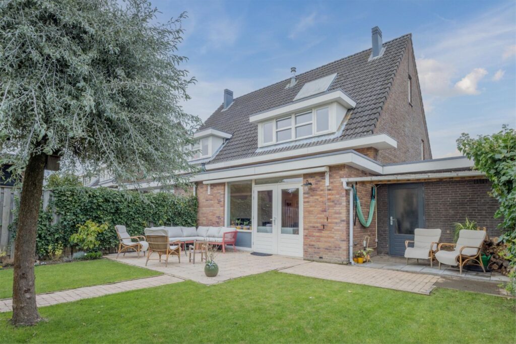 J.H. Derksenstraat 12