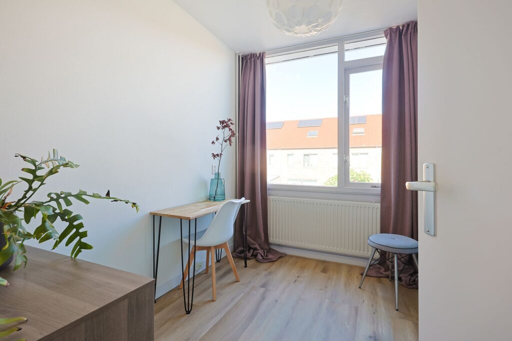 Wijnbesstraat 16