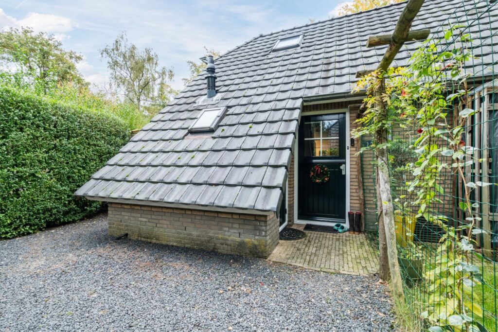 Hessenweg 83127