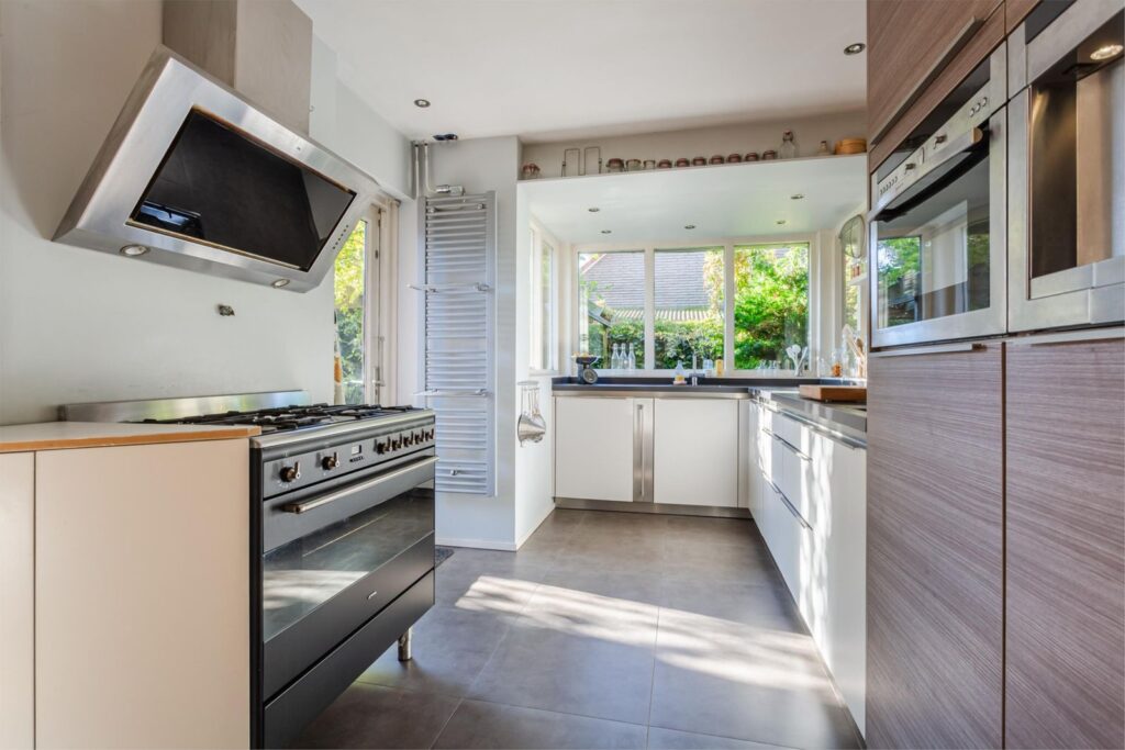 Albertine Agneslaan 8