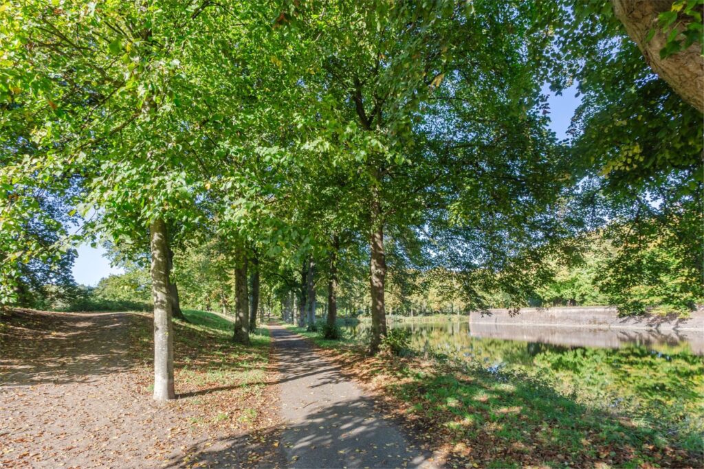 Albertine Agneslaan 8