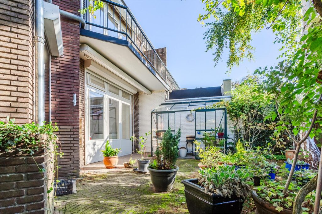 Albertine Agneslaan 8