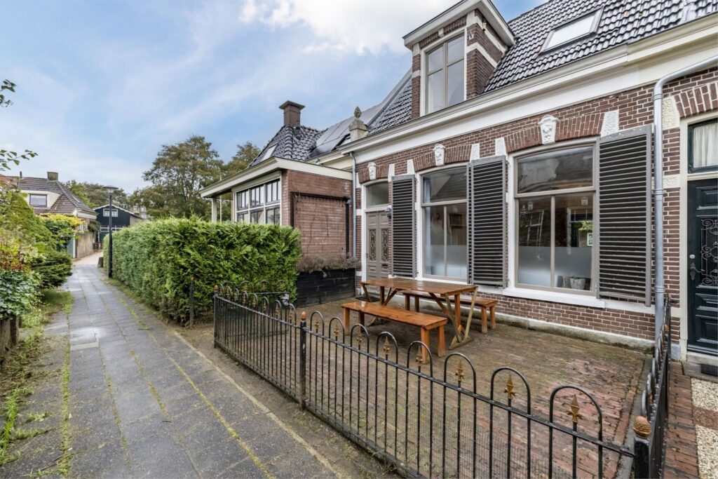 Knetemannstraat 15