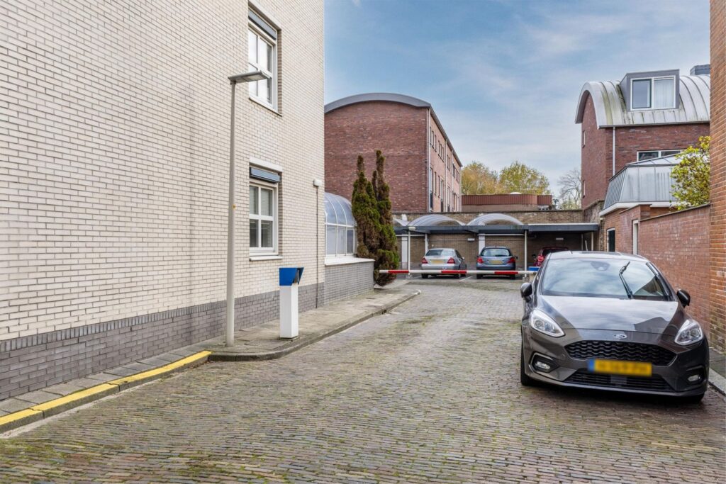 Bezuidenhoutseweg 351A