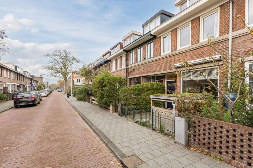 Loenensestraat 75