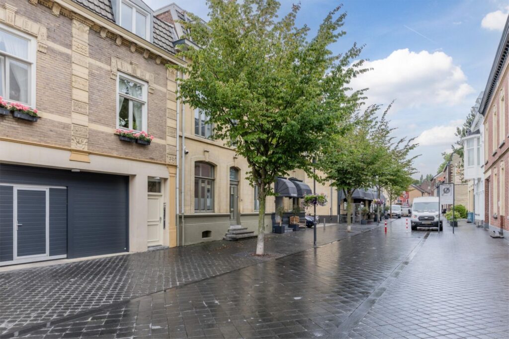 Sint Pieterstraat 14