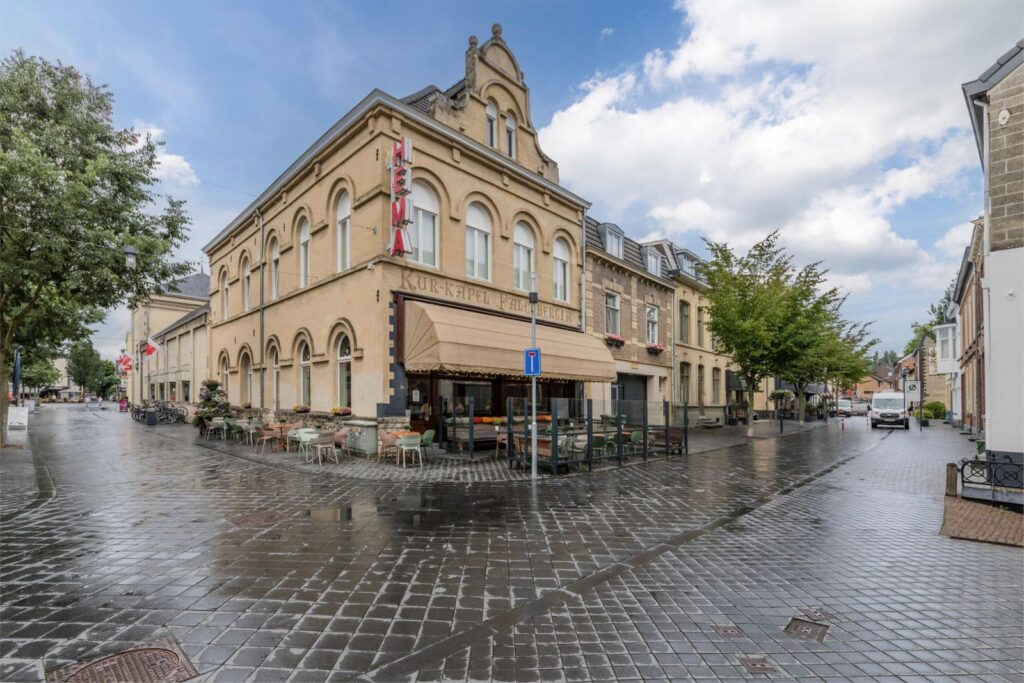 Sint Pieterstraat 14