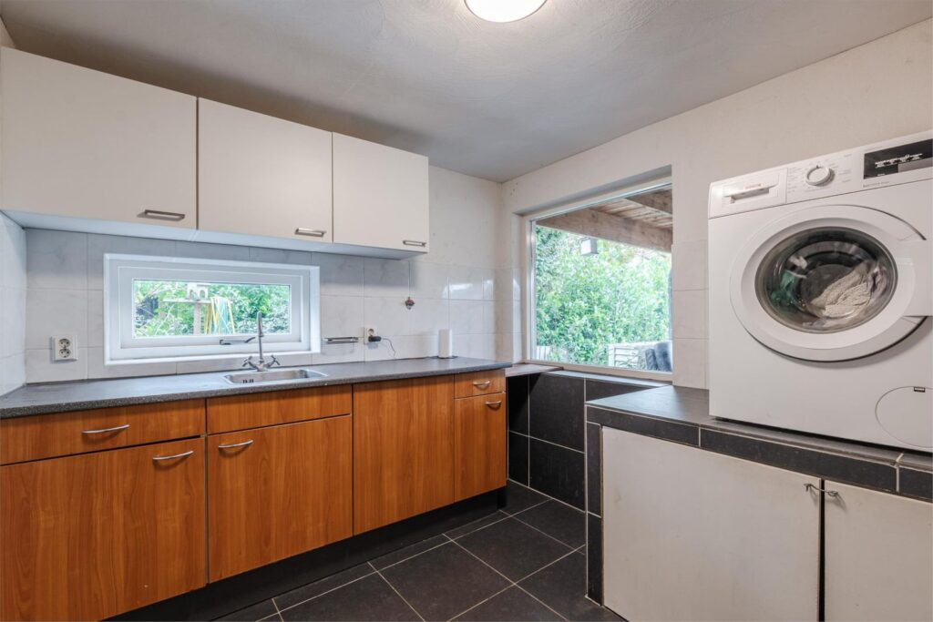 H.J. Kniggestraat 43