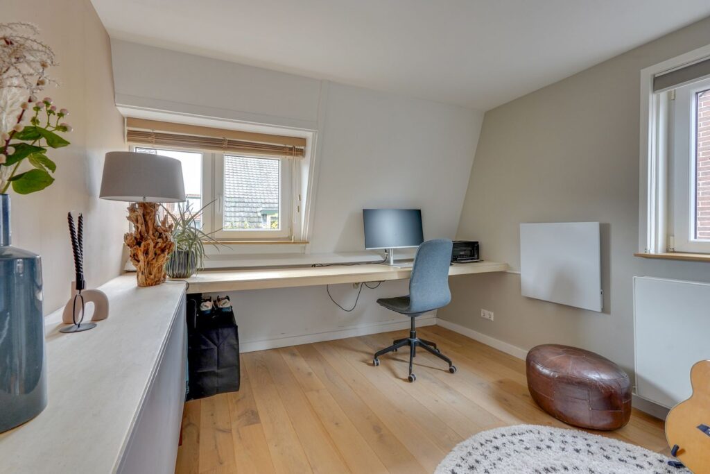 Burgemeester Egginkstraat 28