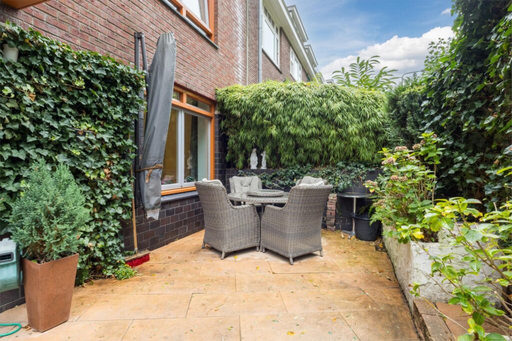 Noordelijke Parallelweg 12