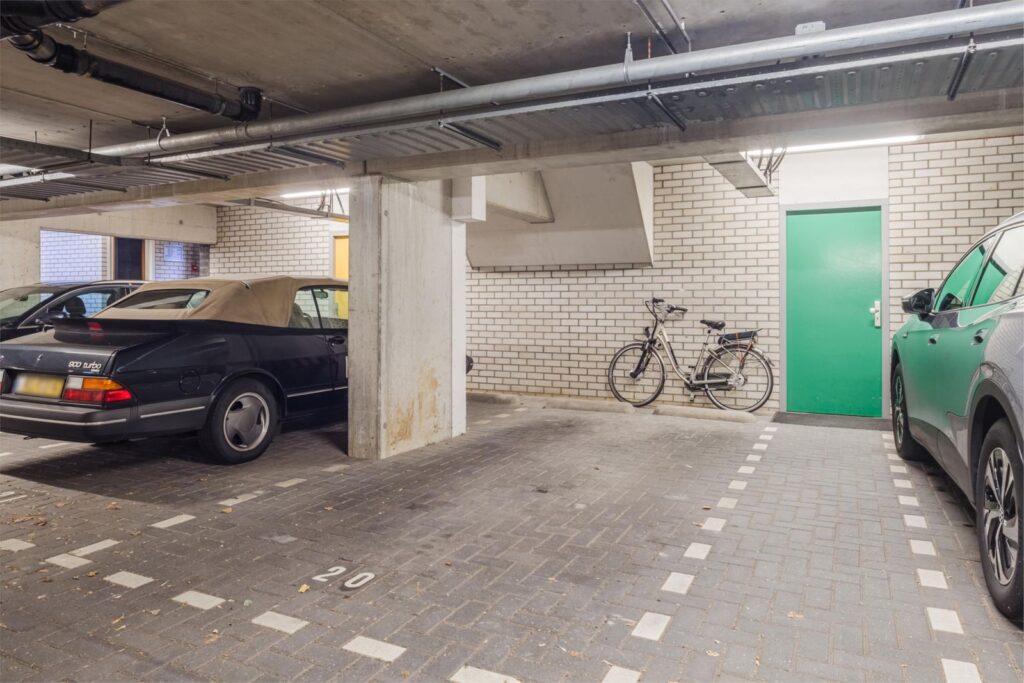 Noordelijke Parallelweg 12