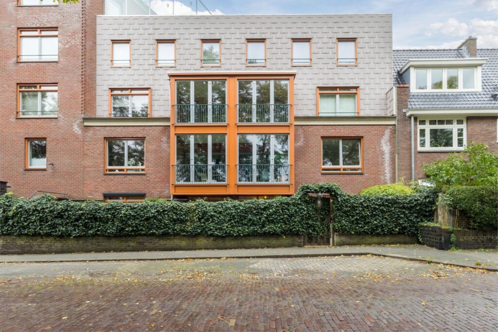 Noordelijke Parallelweg 12