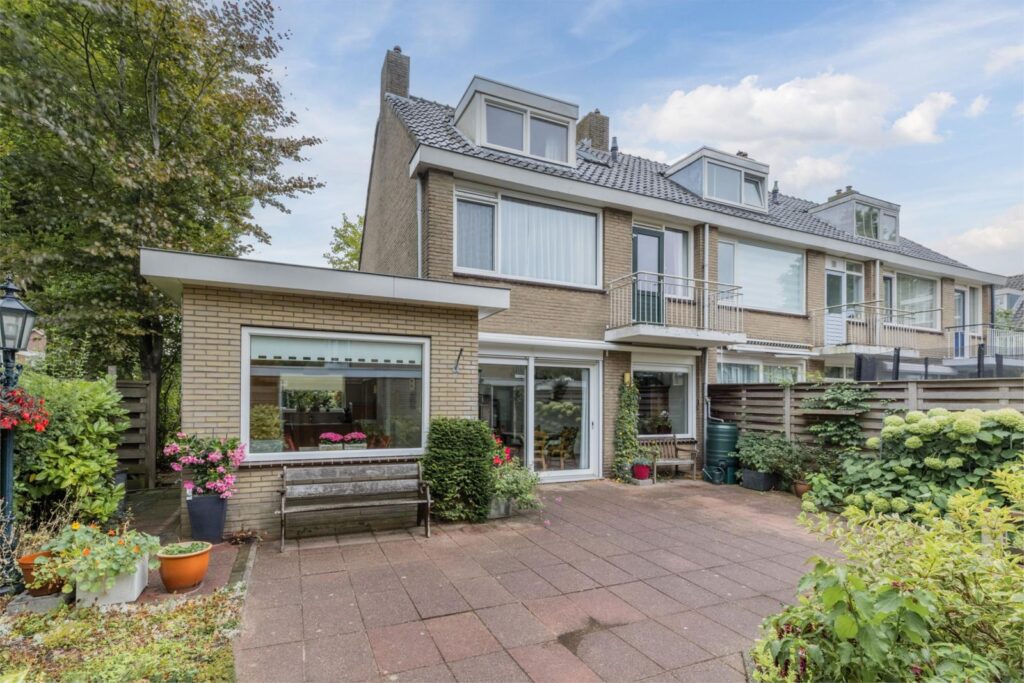 Professor Hugo de Vriesstraat 2