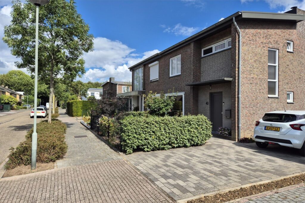 Doctor Beckersstraat 43